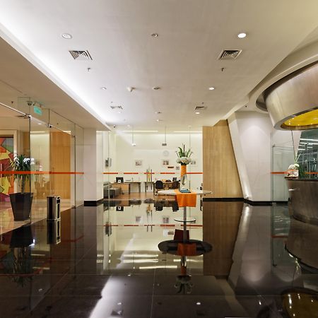 Harris Hotel And Conventions Kelapa Gading Джакарта Екстериор снимка