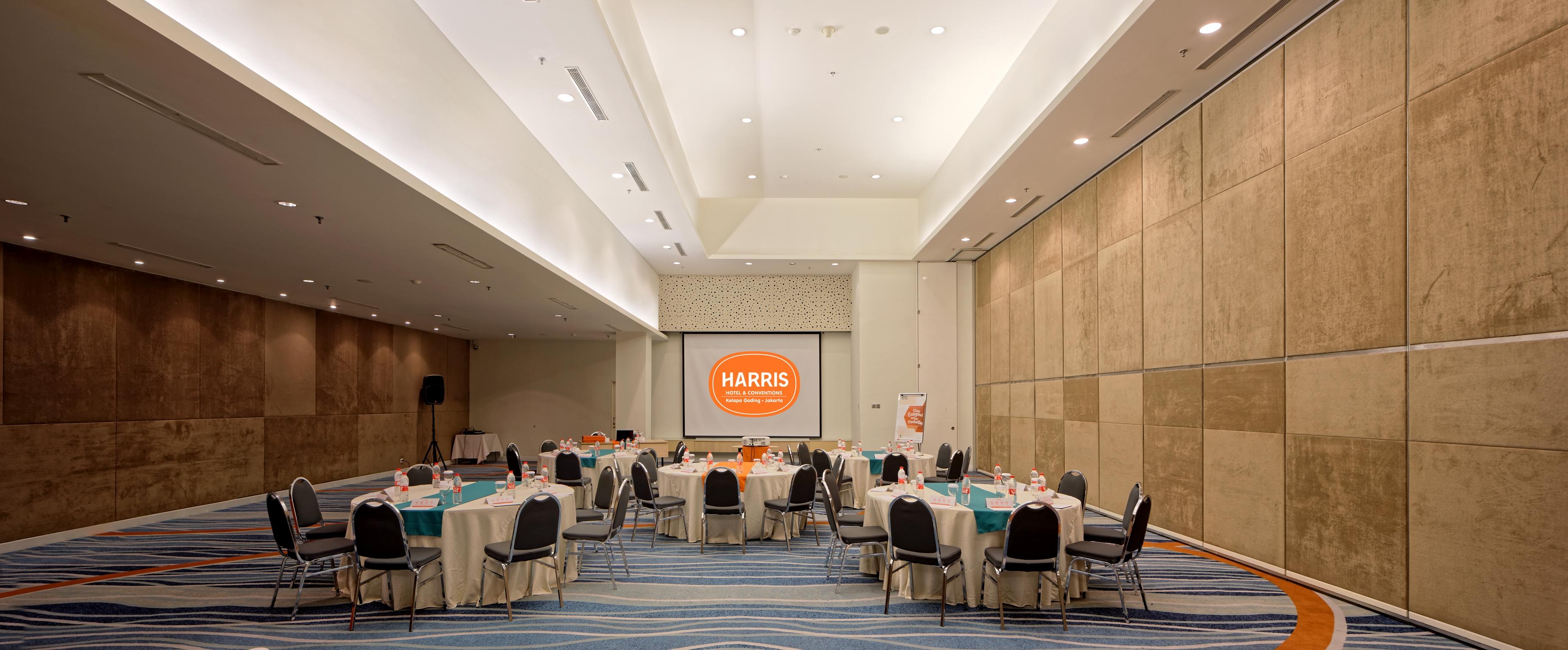 Harris Hotel And Conventions Kelapa Gading Джакарта Екстериор снимка