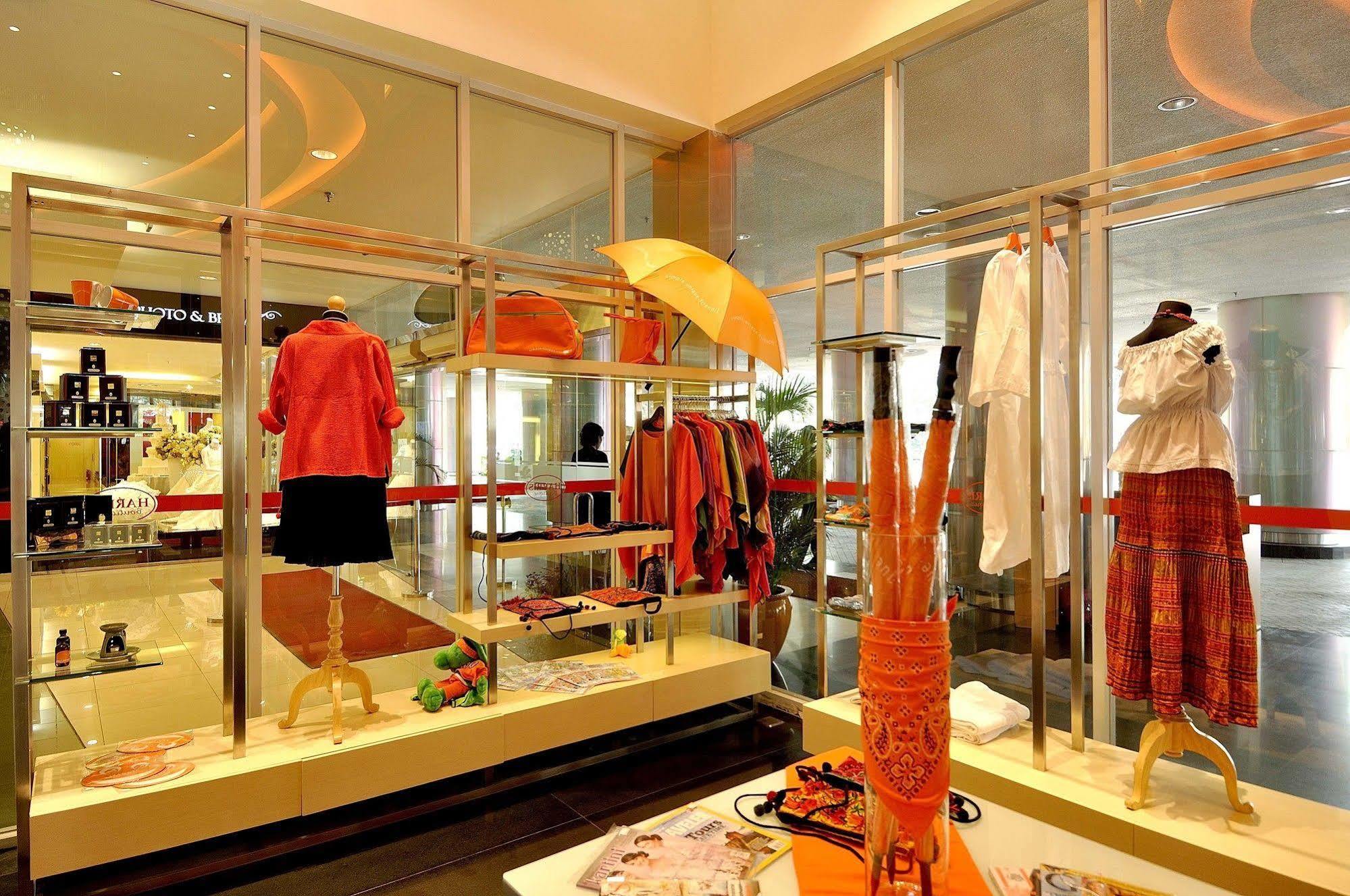 Harris Hotel And Conventions Kelapa Gading Джакарта Екстериор снимка