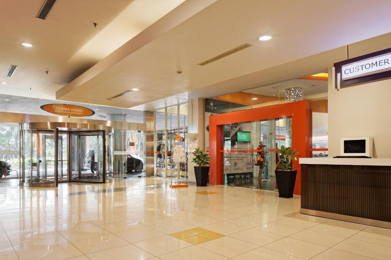 Harris Hotel And Conventions Kelapa Gading Джакарта Екстериор снимка